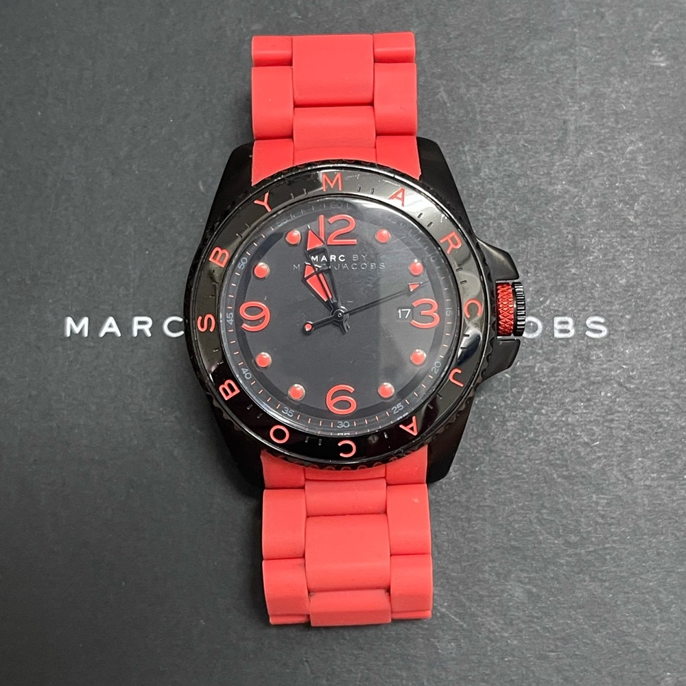 Watch Marc Jacobs